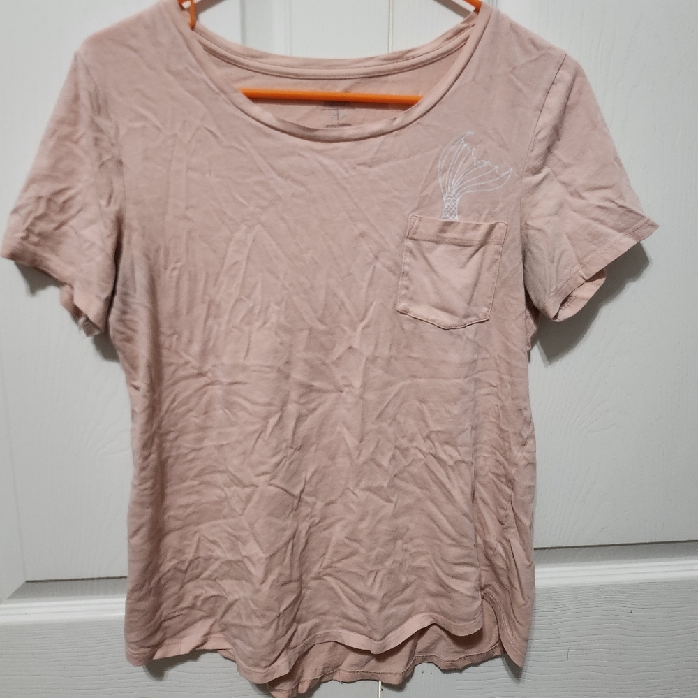 Women's Pink T-Shirt with Pocket